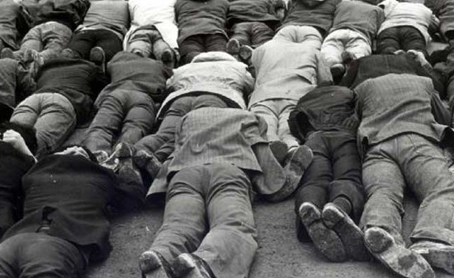 '12 Eylül'ün hedefleri AKP iktidarıyla hayata geçiriliyor'