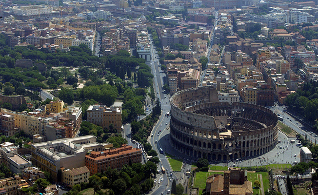 İtalya’da virüs alarmı: Roma ilaçlanacak