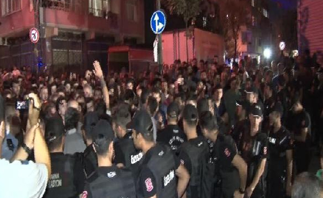 Küçükçekmece'de Suriyeliler ile mahalle sakinleri arasında gerginlik