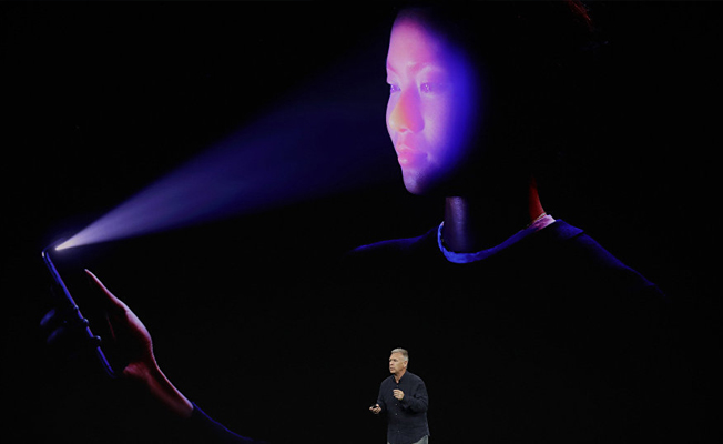 Apple: Yüz tanıma sistemi hatası personelden kaynaklı