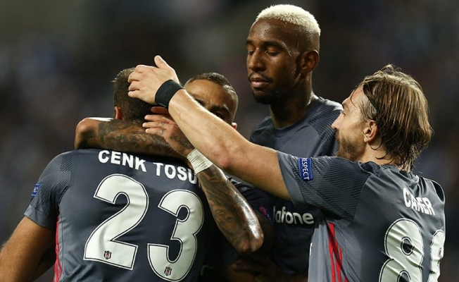 Cenk Tosun haftanın golüne aday
