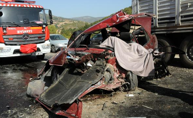 Tokat'ta trafik kazası: Ölü ve yaralılar var!