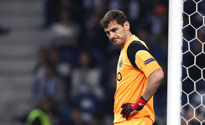 Casillas’tan Aboubakar’a ‘telefon’ göndermesi