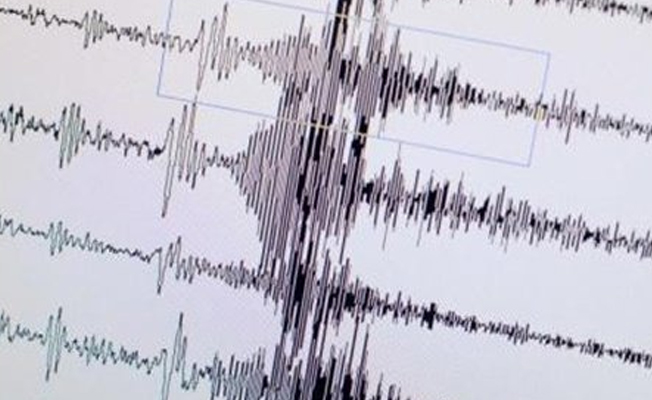Sincan Uygur Özerk bölgesinde 5.7'lik deprem!