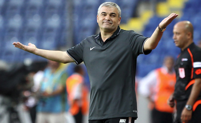 Süper Lig'de 5 haftada 3'üncü istifa gerçekleşti: Rıza Çalımbay da istifa etti