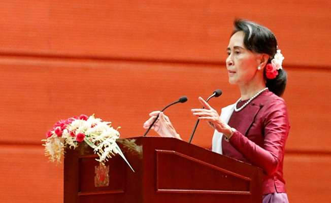 Myanmar Lideri, ilk kez konuştu, özrü kabahatinden beter oldu