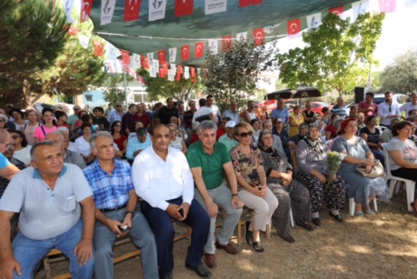 Çamlı'ya üreteci kadın pazarı açıldı