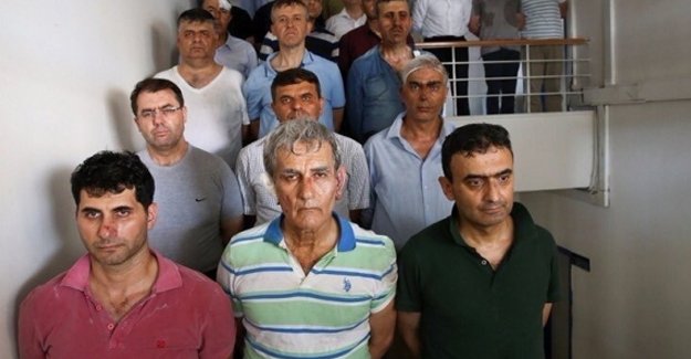 61 general tutuklandı