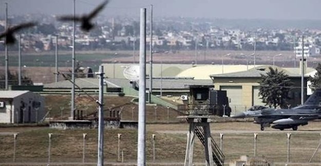 İncirlik Üssü'nde 8 asker gözaltına alındı
