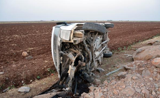 Siverek’te minibüs devrildi: 5 yaralı