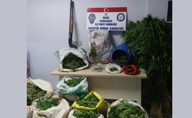 İzmir'de uyuşturucu operasyonu