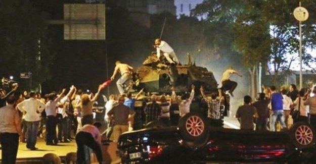 Ordu Belediyesi'nin mezar yeri vermediği cuntacı asker, ailesinin bahçesine gömüldü
