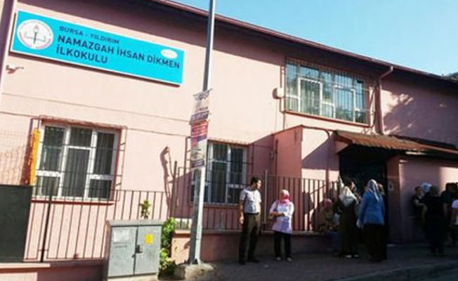 Bursa'da dehşet! Öğrencinin annesi öğretmeni bıçakladı