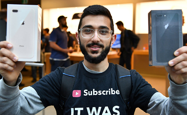 iPhone 8 için 260 saat sıra bekledi!