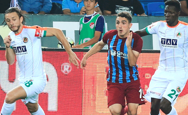 Trabzonspor'a soğuk duş: 3-0 öne geçtiği karşılaşmada 4-3 yenildi!