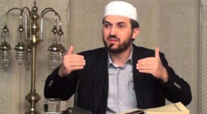 Gericiler birbiriyle yarışıyor: Kızlarınız pantolon giymesin!