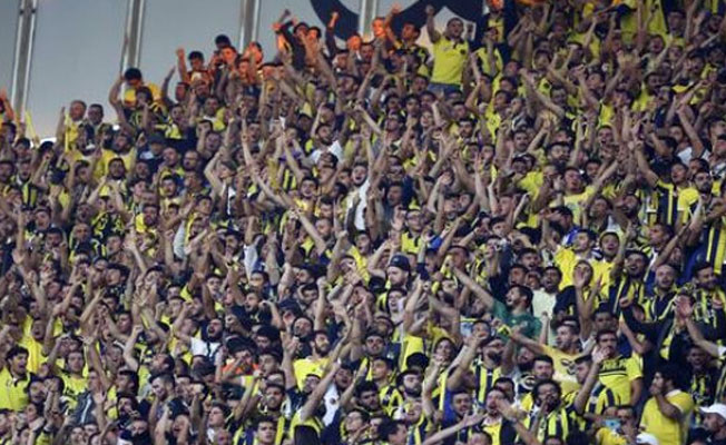 Fenerbahçe tribününde kavga çıktı: Gözaltına alındılar!