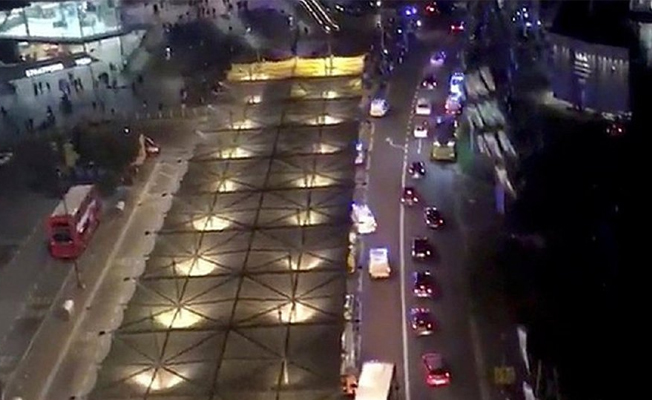 Londra'da alışveriş merkezinde asitli saldırı: 6 yaralı