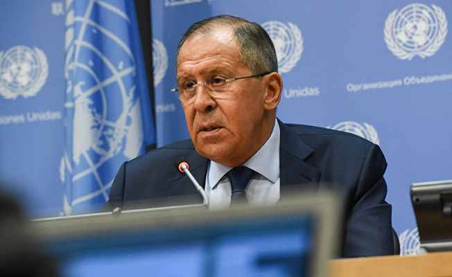 Lavrov: ABD'nin terör yanlılarını imha etmekten farklı amaçları olabilir