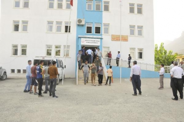 PKK göçmenleri vurdu: Ölü ve yaralılar var!