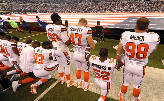 Trump’tan ulusal marşı protesto eden sporculara: O.. çocukları