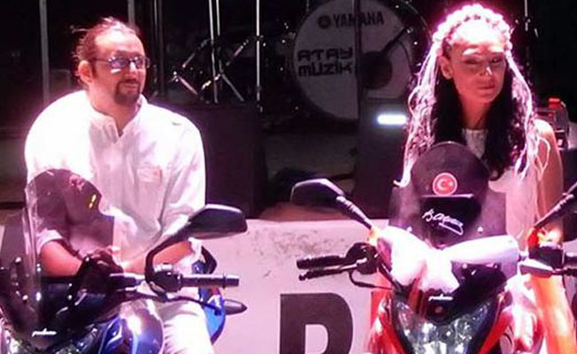 Motosiklet tutkunu hemşire, motosiklet kazazedesine ilk müdahaleyi yaptı