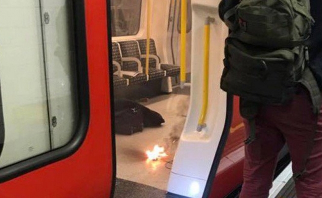 Metroda şarj aleti patladı: Çok sayıda yaralı var