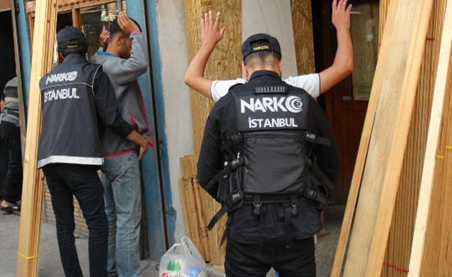 Beyoğlu'nda uyuşturucu operasyonu