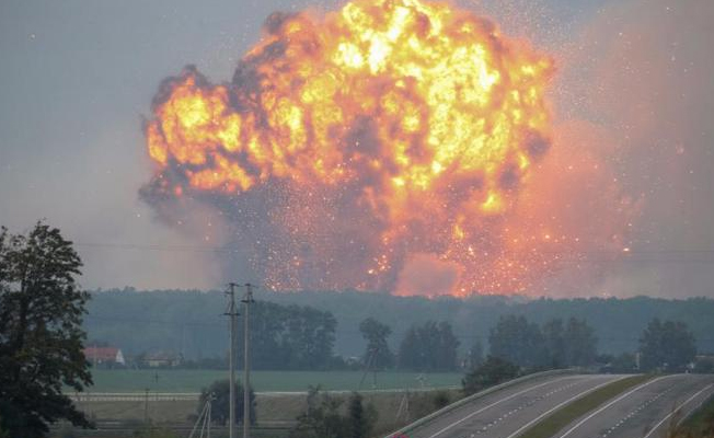 Ukrayna'da büyük patlama: 30 bin kişi tahliye ediliyor