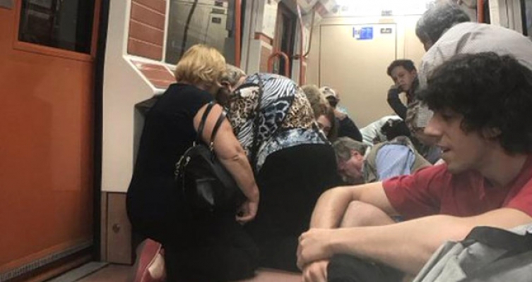 Madrid metrosunda silah sesleri!
