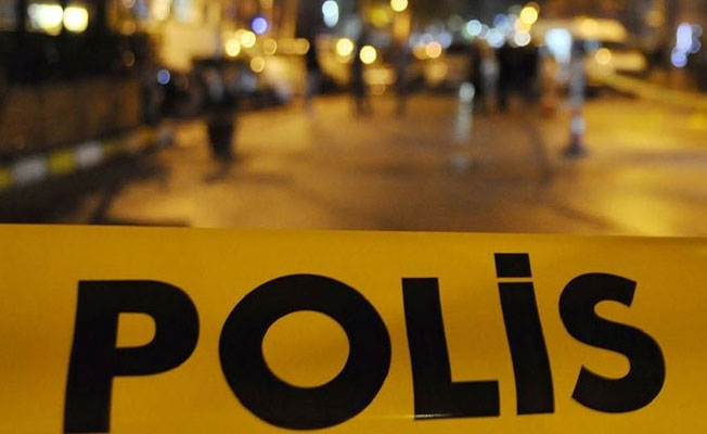 16 yaşındaki kız tuvalette gizlice doğum yaptı, bebeğini pencereden attı!