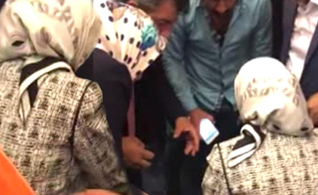 Kadın vekil, Erdoğan salondan çıkarken yere yığıldı!
