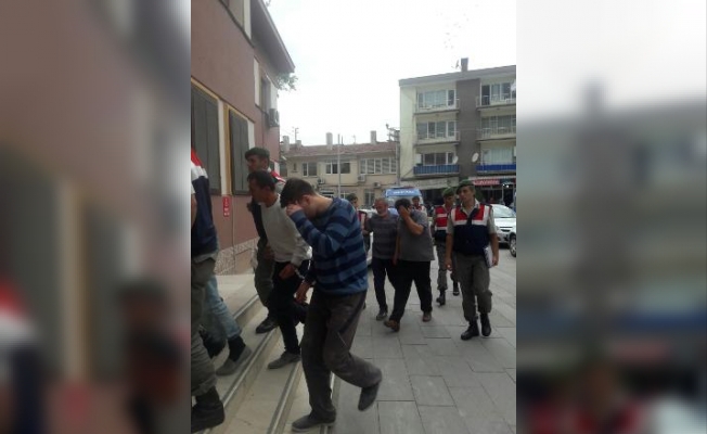 Tarihi eser kaçakçıları 15 metrelik tünelde suçüstü yakalandılar!