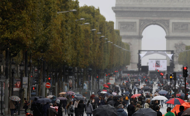 Paris kent merkezinin tamamı araç trafiğine kapatıldı