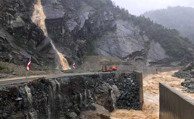 Rize'de büyük risk! Çok sayıda ev boşaltıldı