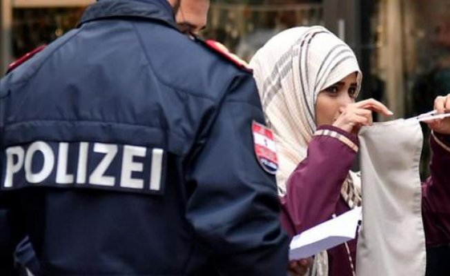 Burka ve peçe yasağı uygulamaya girdi!