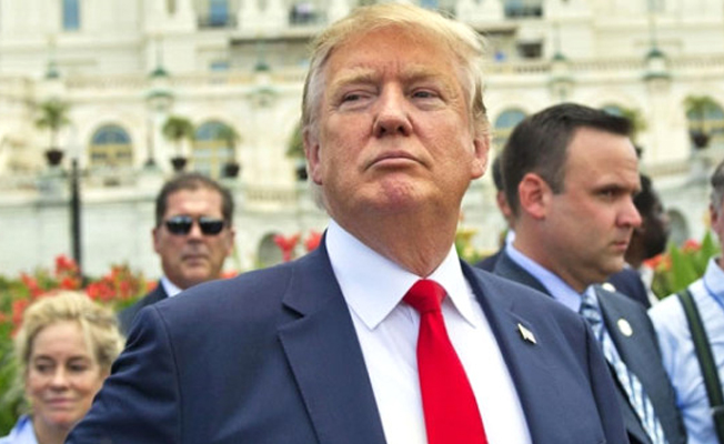 Trump, katliamın ardından ulusal yas ilan etti!