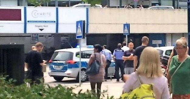 Berlin'de hastaneye silahlı saldırı