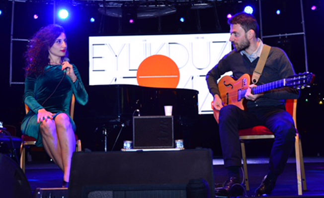 Beylikdüzü cazı Sanem Kalfa - George Dumitriu Duo'dan dinledi