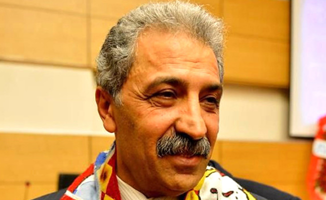 Kayserispor Başkanı Bedir, bankanın kestiği 80 euroyu futbolcudan aldı!