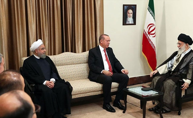 Hamaney: İran ve Türkiye, IKBY'deki referanduma karşı mümkün olan her adımı atmalı