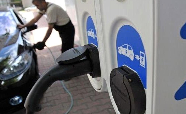 Toshiba bataryalarıyla elektrikli otomobiller 6 dakika da 320 km yol gidecek