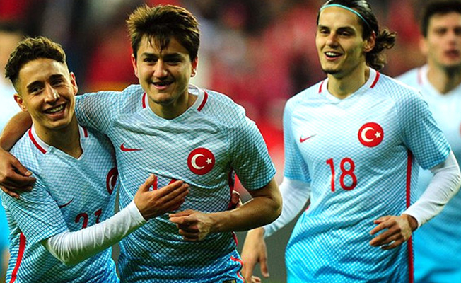 İzlanda maçı öncesi Milli Takım'da 2 isim kadro dışı!