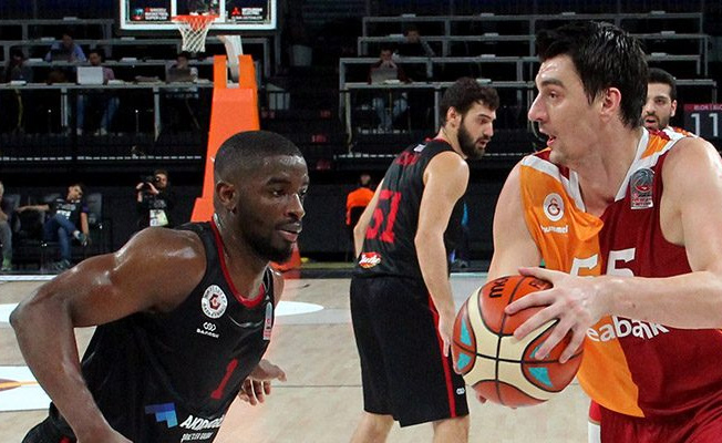 Galatasaray Odeabank, Gaziantep Basketbol karşısında farklı galip!