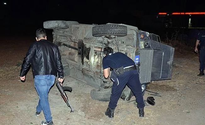 Siverek’te zırhlı araç devrildi: 2 polis yaralı