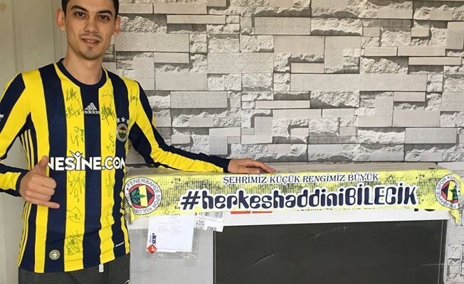 Josef de Souza sözünü tuttu: Derbide televizyonunu kıran taraftara, yeni televizyon!