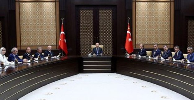 CHP'li vekiller ilk kez Saray'a çıktı