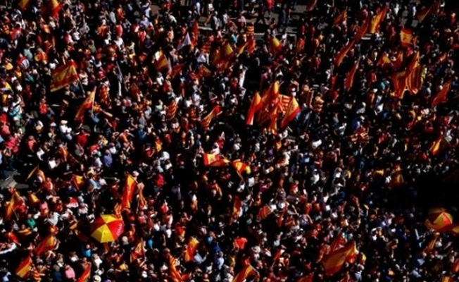 Barcelona'da 'bağımsızlık' protestosu: Katalonya İspanya'dır