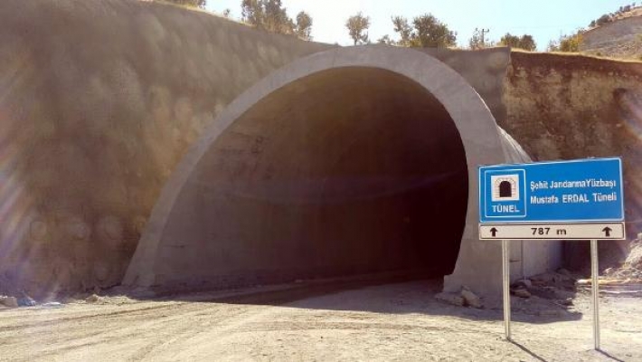 Şehit Yüzbaşı ile korucunun adı tünellere verildi