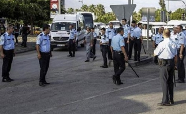 Minibüsçülerin hat kavgasına TOMA'lı müdahale